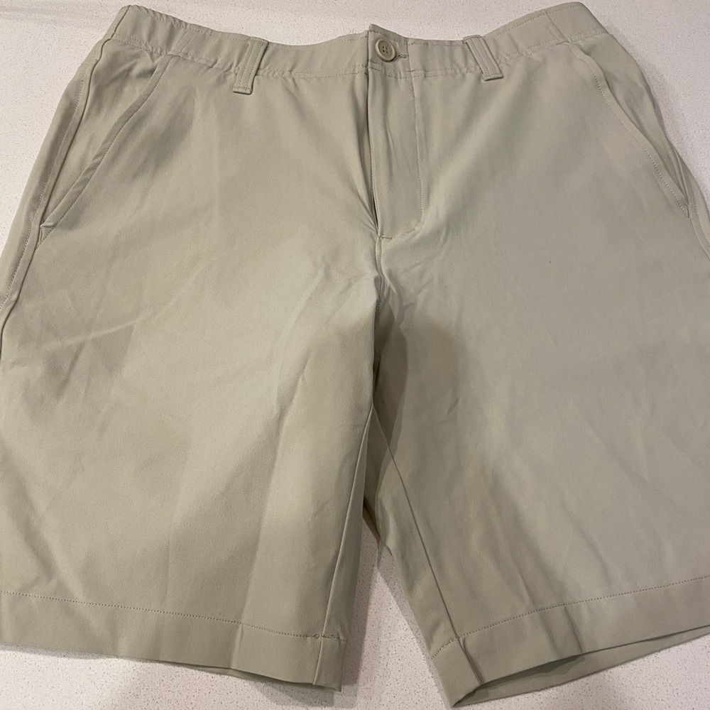 Under Armour tan shorts